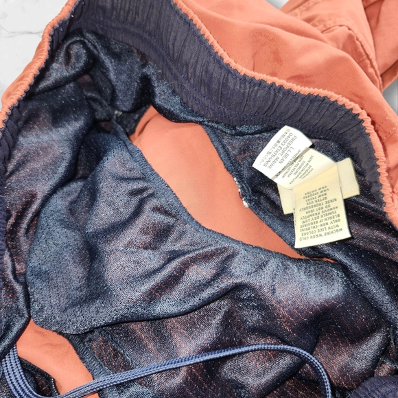 L.L. Bean Men's Coral Cargo Shorts - Picture 5 of 7